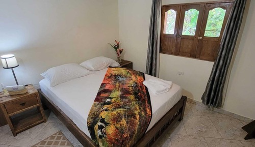 Superior House, Mountain View, Mountainside