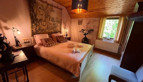 Luxury House, Garden View