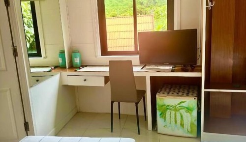 Family Room, Garden View