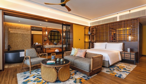 Suite, 1 King Bed, Ocean View