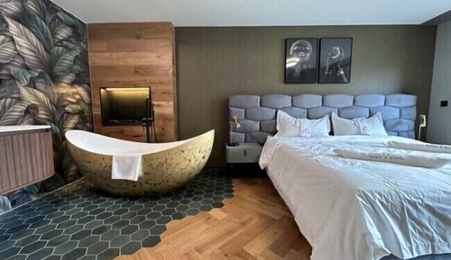 Standard Suite