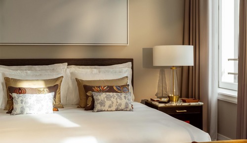 Grand Room (Deluxe)
