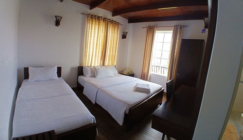 Deluxe Triple Room