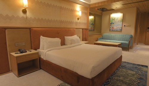 Deluxe Double Room, Garden View