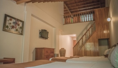 Family Duplex, Multiple Beds, Private Bathroom