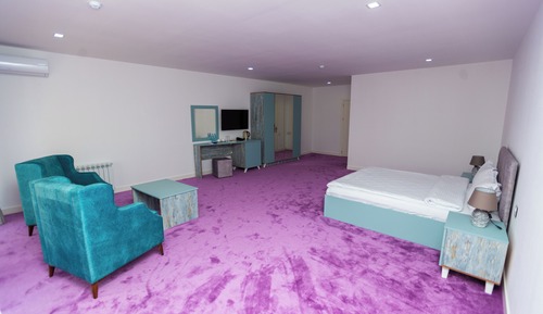 Deluxe Double Room, Partial Sea View