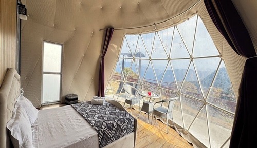 Glamping Domes Room