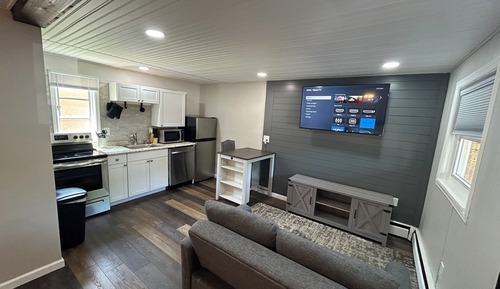 Deluxe Studio Suite
