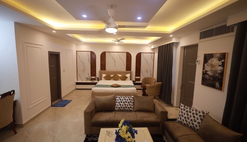 Luxury Suite