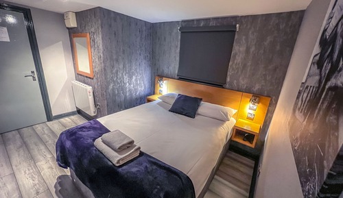 Comfort Double Room, Shared Bathroom