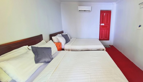 Basic Twin Room