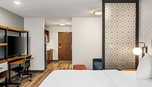 Suite, 1 King Bed, Non Smoking