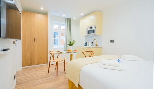 Studio (AM-14-FENIERS-1)