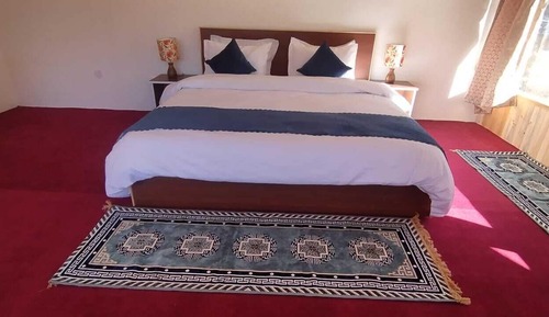 Premium Duplex, Lake View