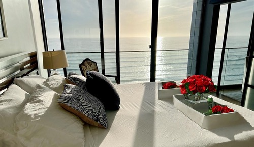 Condo, 2 Bedrooms