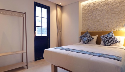 Standard Queen Room with balcony