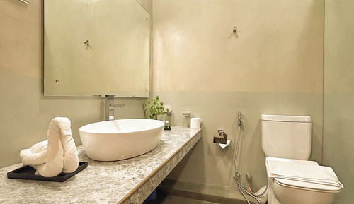 Signature Suite