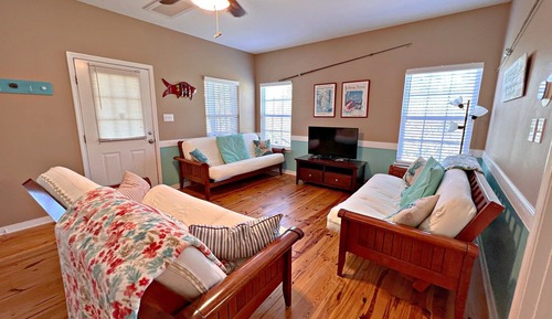 House, Multiple Beds, Patio, Pool View (The Rookery 1401)