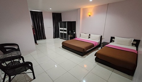 Deluxe Triple Room