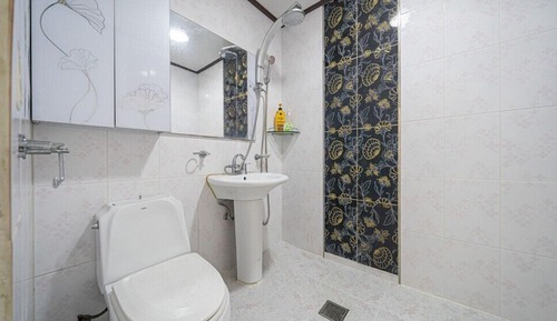 Room (private house)