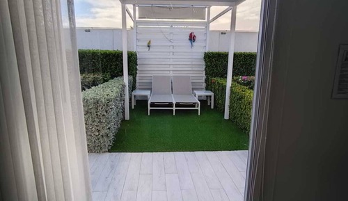 Deluxe Room, 1 King Bed, Non Smoking (with Sofabed)