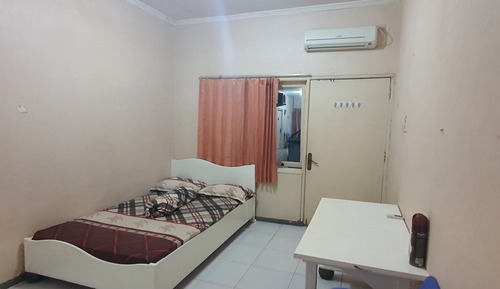 Deluxe Studio
