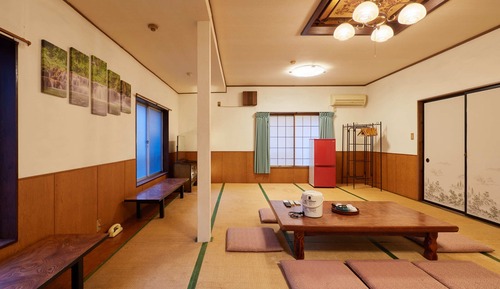 Traditional Room, Smoking, Shared Bathroom