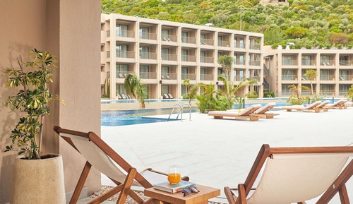 Twin Room, 2 Twin Beds, Pool View (All Access)