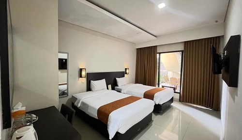 Superior Twin Room