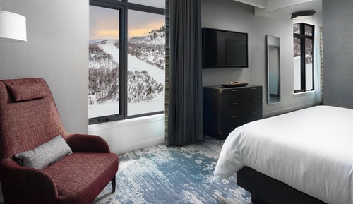 Room, 1 King Bed, Corner