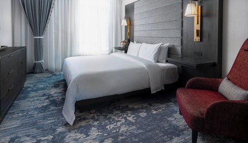 Studio Suite, 1 King Bed with Sofa bed