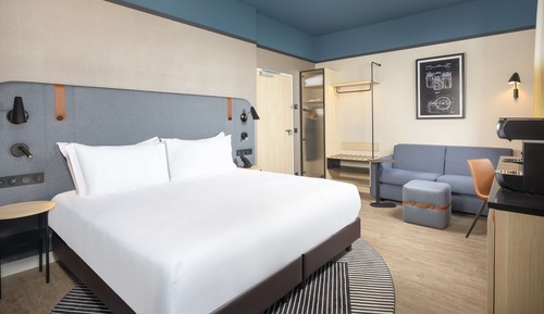 Executive Room, 1 King Bed with Sofa bed