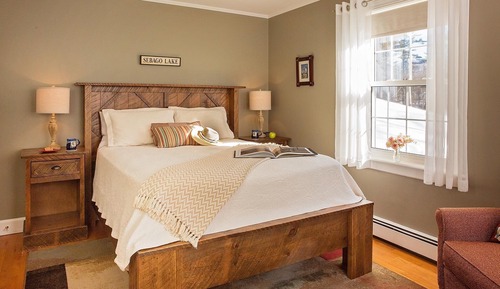 Sebago Lake, 2nd Floor, Corner Room