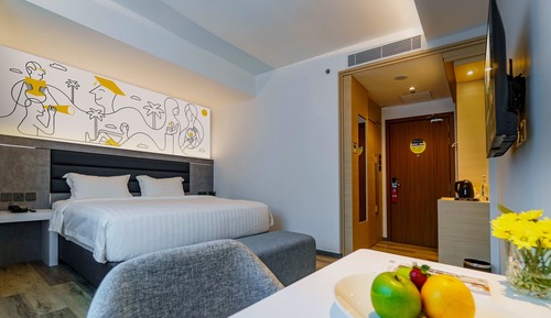 Family Room (Yello Urban)