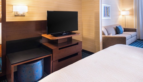 Executive Studio, 1 Bedroom, Non Smoking (Mobility/Hearing Access, Roll-In Shwr)