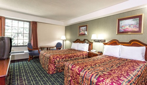 Standard Room, 2 Double Beds, NonSmoking 