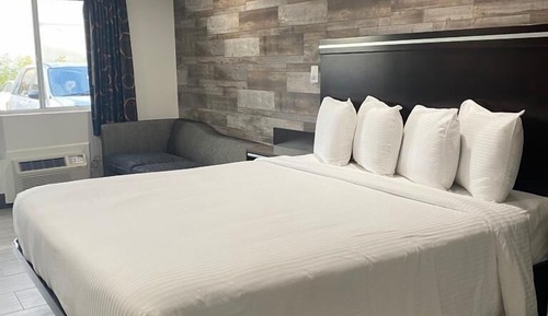 Room, 1 King Bed, Non Smoking