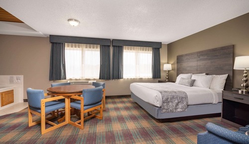 Studio Suite, 1 King Bed, Non Smoking