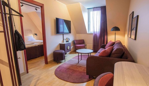 Family Room (Standard, Three)