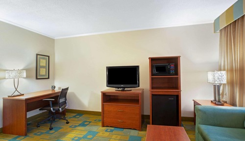 Deluxe Room, 1 King Bed, Non Smoking (Deluxe Executive Room)
