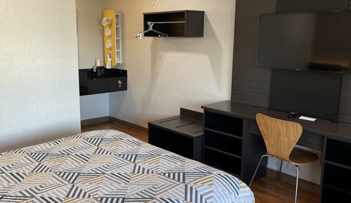 Standard Room, 1 Queen Bed, Non Smoking