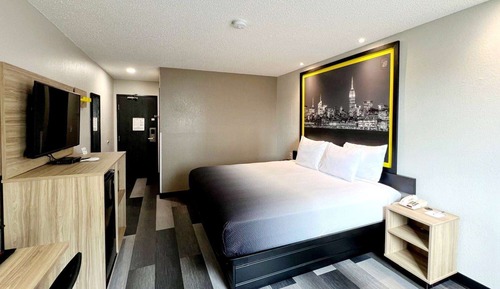 Studio Suite, 1 King Bed, Non Smoking
