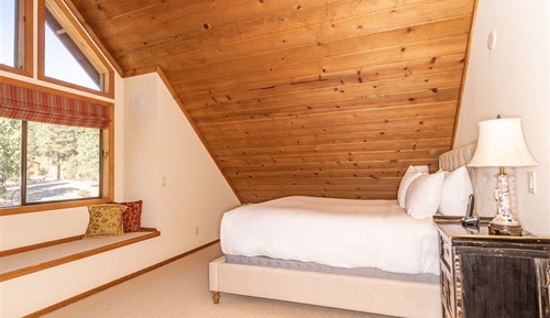 House, 3 Bedrooms (Private Homes, with Den Home)