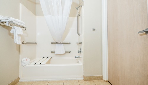 Room, 1 Queen Bed, Accessible, Non Smoking (Mobility/Hearing Impaired)