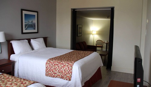 Suite, 2 Queen Beds, Non Smoking (Efficiency)