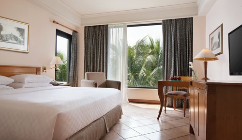 Deluxe Room, 1 King Bed