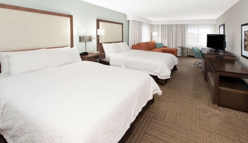 Room, 2 Queen Beds, Non Smoking (With Sofabed)