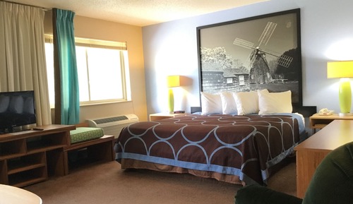 Standard Room, 1 King Bed