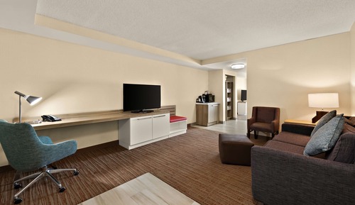 Deluxe Suite, Multiple Beds (2 Queen Beds with Sofa Bed)
