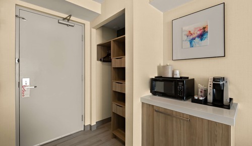 Standard Room, 1 King Bed, Accessible